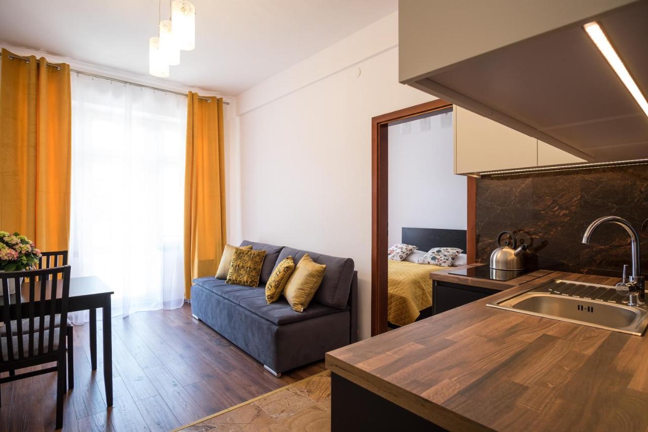 Prestige Apartamenty Krupowki 16 Zakopane Ngoại thất bức ảnh